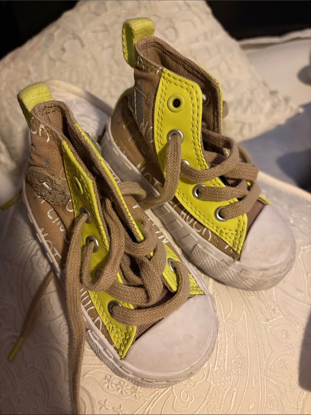 Converse